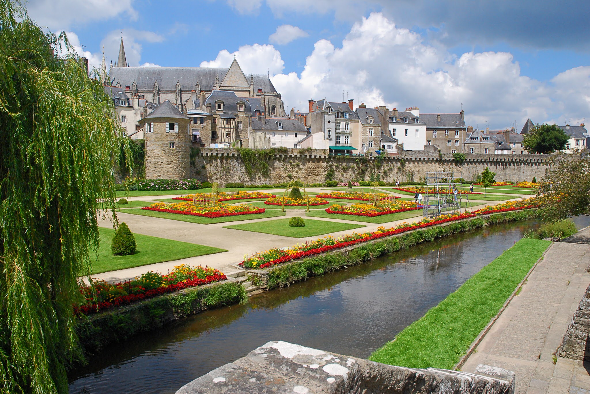 Hôtel La Pierre Bleue